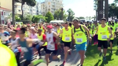 İzmir'de Zübeyde Hanım Koşusu 