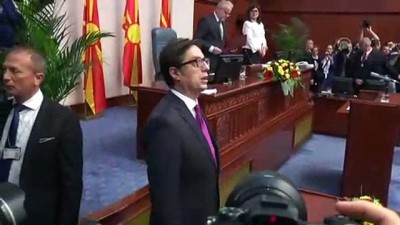 cumhurbaskanligi secimi - Kuzey Makedonya'nın yeni Cumhurbaşkanı Pendarovski görevine başladı (2) - ÜSKÜP Videosu
