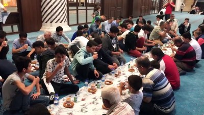 maneviyat - Gençler 'Medine usulü iftar'da buluştu - HATAY Videosu