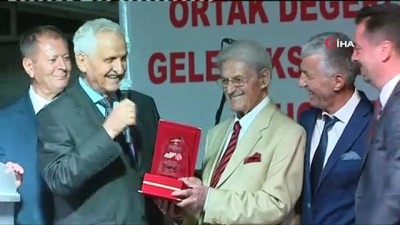  İhlas Medya Ankara Temsilcisi Yaşar'a ödül