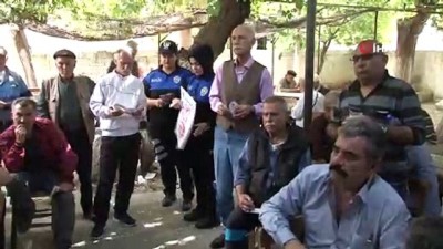kadina karsi siddet -  Kadın polisler kahvehaneleri gezerek kadına şiddet için uyardı  Videosu