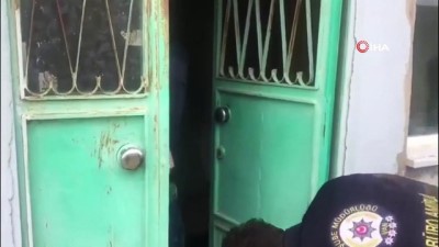 kiz kacirma -  Polislerden camide operasyon... Cinayet zanlıları Cuma namazında böyle yakalandı  Videosu