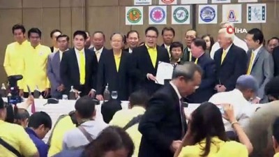 cunta -  - Tayland'da 11 Partiden Cuntacı Başbakana Destek  Videosu