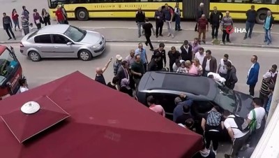 kucuk kiz -  Araç içerisinde mahsur kalan küçük çocuğu itfaiye kurtardı  Videosu