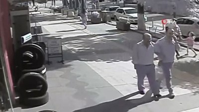 zabita -  Binadan düşen mermer parçalarından kıl payı kurtuldular Videosu