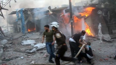 iftar vakti - İdlib'de iftardan önce pazara saldırı: 5 ölü, 20 yaralı - İDLİB  Videosu