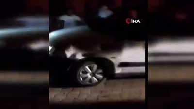 saldiri -  Köylüler, jandarmadan kaçarken kaza yapan göçmenlere saldırdı  Videosu