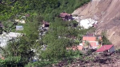 toprak kaymasi - Ordu'da heyelanlı bölgedeki 15 ev yıkıldı (1)  Videosu