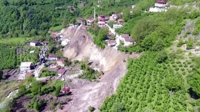 toprak kaymasi - Ordu'da heyelanlı bölgedeki 15 ev yıkıldı (2) - Drone  Videosu