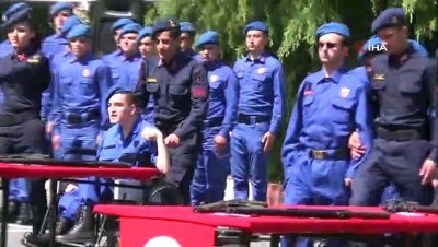 engelli genc -  Tekirdağ'da engelli gençlerin askerlik heyecanı Videosu