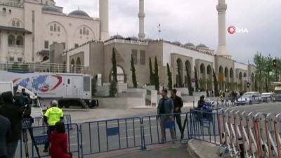 Cumhurbaşkanı Recep Tayyip Erdoğan Çamlıca Camii'nde Cuma namazına katıldı 