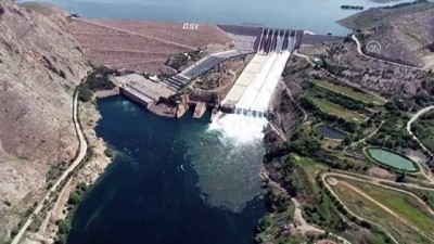 elektrik uretimi - Keban Baraj Gölü'nün tahliye kapakları 15 yıldır ilk kez açıldı - ELAZIĞ  Videosu