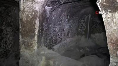 yeralti sehri -  Kapadokya’da evin altından yeraltı şehri çıktı  Videosu