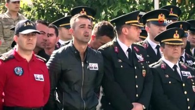 sehit asker -  Kayıp muhabiri arama çalışmalarında suya kapılarak şehit olan askerler için tören düzenlendi  Videosu