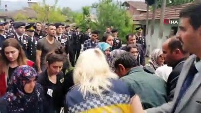 il baskanlari -  Şehit Uzman Çavuş Kapaklıkaya son yolculuğuna uğurlandı  Videosu
