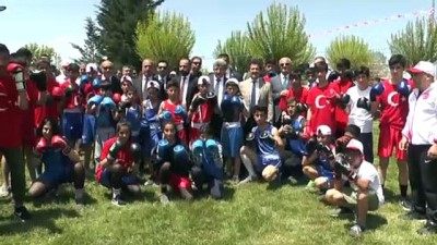 milli bayram - 19 Mayıs Atatürk'ü Anma Gençlik ve Spor Bayramı - VAN Videosu