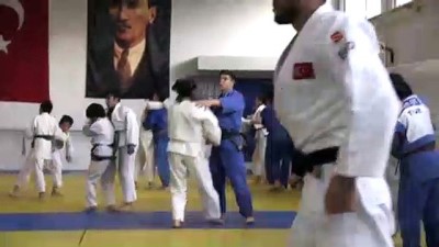 uluslararasi - Milli judocunun hedefi olimpiyat madalyası - MANİSA  Videosu