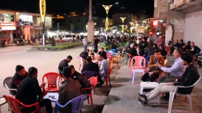 teravih namazi - Şemdinli'de ramazan ayında sokaklar şenlendi - HAKKARİ  Videosu