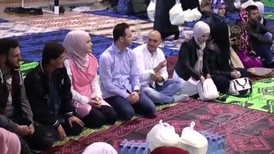 Türk Kızılaydan Mostar'da iftar programı - MOSTAR 