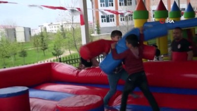  Bingöl’de yetimler şenlikte buluştu 