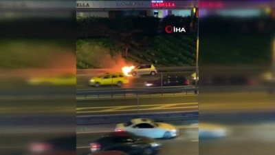 kamera -  E-5 Karayolu’nda otomobil alev alev yandı  Videosu