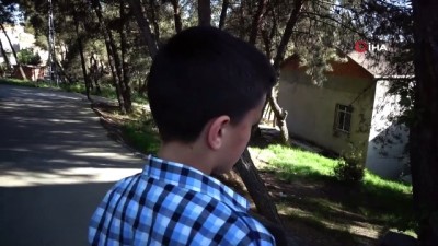 yakalama karari -  Erik çekirdeği yüzünden çocuğu döven şüpheliye tutuklamaya yönelik yakalama kararı  Videosu