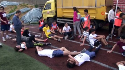 aliskanlik -  Fatih'te öğrenciler kıyasıya yarıştı Videosu