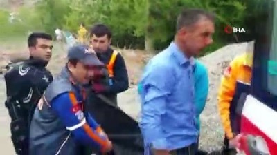 yasli adam -  Oltu Çayı’na kapılan yaşlı adamın cesedine ulaşıldı Videosu