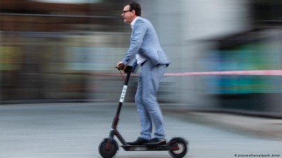 Paris'in elektrikli scooter sorunu 