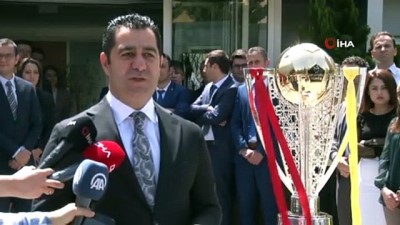 Galatasaray’ın Şampiyonluk Kupası Ankara’dan yola çıktı 