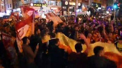 tezahur - Galatasaray'ın şampiyonluk kutlamaları - KARS  Videosu