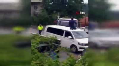  UBER sürücüsü aracının bağlanmasına böyle engel olmaya çalıştı 