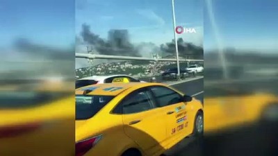 trafik yogunlugu -  15 Temmuz Şehitler Köprüsü'nde otomobilde yangın çıktı Videosu