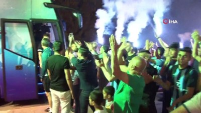 Adana Demirspor, play-off yarı final maçının antrenmanlarını tamamladı