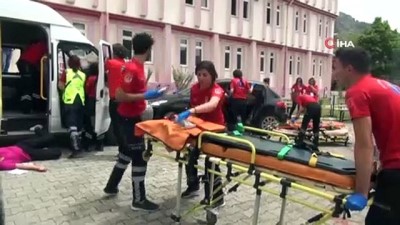 tatbikat -  Kaza tatbikatı gerçeğini aratmadı Videosu