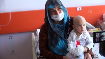 el emegi goz nuru - Lösemili çocuklara bayram hediyesi 'örgü bebek' - BİTLİS Videosu