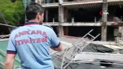 insaat iskelesi - Başkent'te inşaat iskelesi çöktü  Videosu