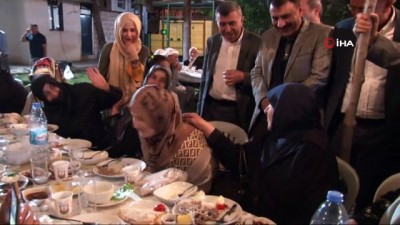 yasli kadin -  Cumhurbaşkanı ile görüşmesini anlatan 107 yaşındaki asırlık çınar herkesi kahkahaya boğdu Videosu