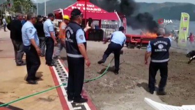  Ek süre talepleri geri çevrilince benzin döktükleri malzemeleri ateşe verdiler