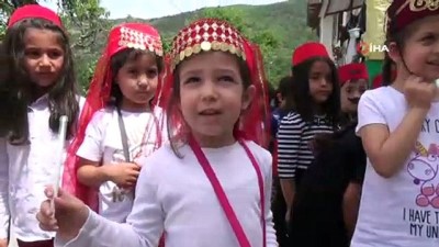 meyra -  Minikler Ramazan davulcusu oldu Videosu