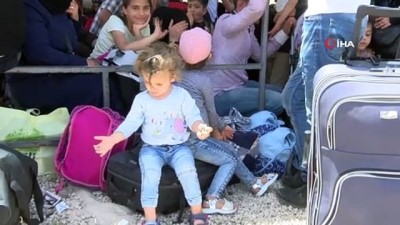 gumruk kapisi -  Suriyeliler bayram ziyareti için ülkelerine dönüyor Videosu