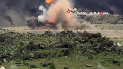 parasutcu komando -  Erciyes 2019 Tatbikatı devam ediyor: Mehmetçik terör bölgesine indi  Videosu