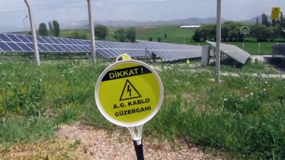gunes enerjisi santrali - Kızılören Belediyesi güneş enerjisinden 300 bin lira kar etti - AFYONKARAHİSAR Videosu