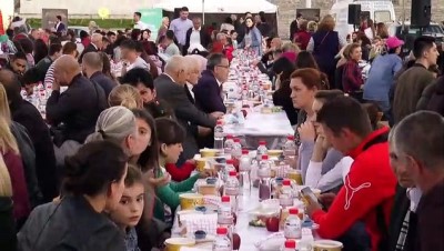 asiri sag - Türkiye'nin Tiran büyükelçiliğinden iftar  Videosu