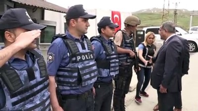 ozel harekat polisleri - Uzunkaya: ''Terörü kaynağında imha etmeyi hedefleyen bir güvenlik anlayışıyla terörle mücadele ediyoruz' - HAKKARİ Videosu