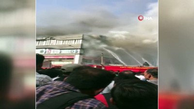 egitim merkezi -  - Hindistan’da Feci Yangın: 16 Ölü Videosu