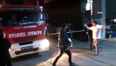 polis ekipleri -  Haber alınamayan 22 yaşındaki gencin cansız edeni 3 metrelik atık kuyusunda bulundu  Videosu