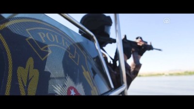 dalis egitimi - Özel harekat polislerinden gölde su altı tatbikatı - ANKARA  Videosu