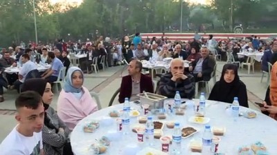 son soz - Bakan Kurum: 'Hep birlikte tarihi bir seçime gideceğiz' - İSTANBUL  Videosu