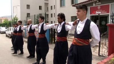  Yabancı öğrenciler, Türk kültürünü 'Halk Oyunları' ile öğreniyor 